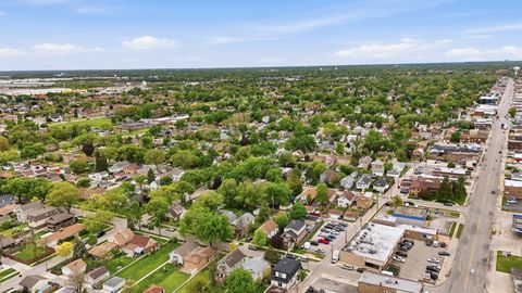 Tiny photo for 4140 Anna Avenue, Lyons, IL 60534 (MLS # 12602337)