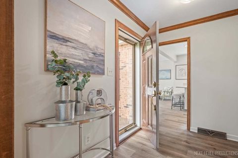 Tiny photo for 1015 S 6th Street, St. Charles, IL 60174 (MLS # 12480575)