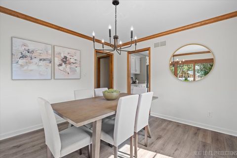 Tiny photo for 1015 S 6th Street, St. Charles, IL 60174 (MLS # 12480575)