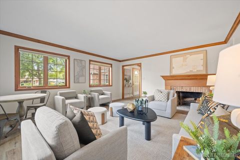 Tiny photo for 1015 S 6th Street, St. Charles, IL 60174 (MLS # 12480575)