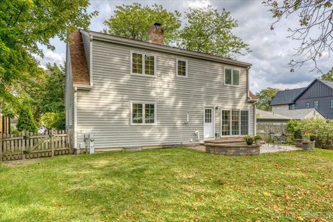 Tiny photo for 1015 S 6th Street, St. Charles, IL 60174 (MLS # 12480575)