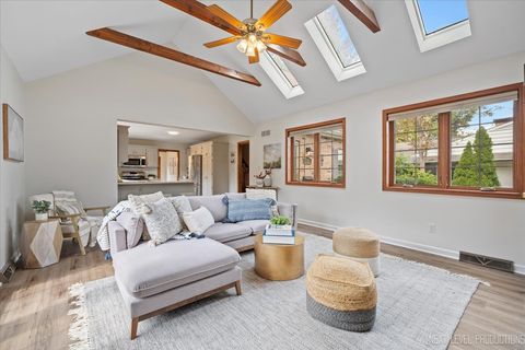 Tiny photo for 1015 S 6th Street, St. Charles, IL 60174 (MLS # 12480575)