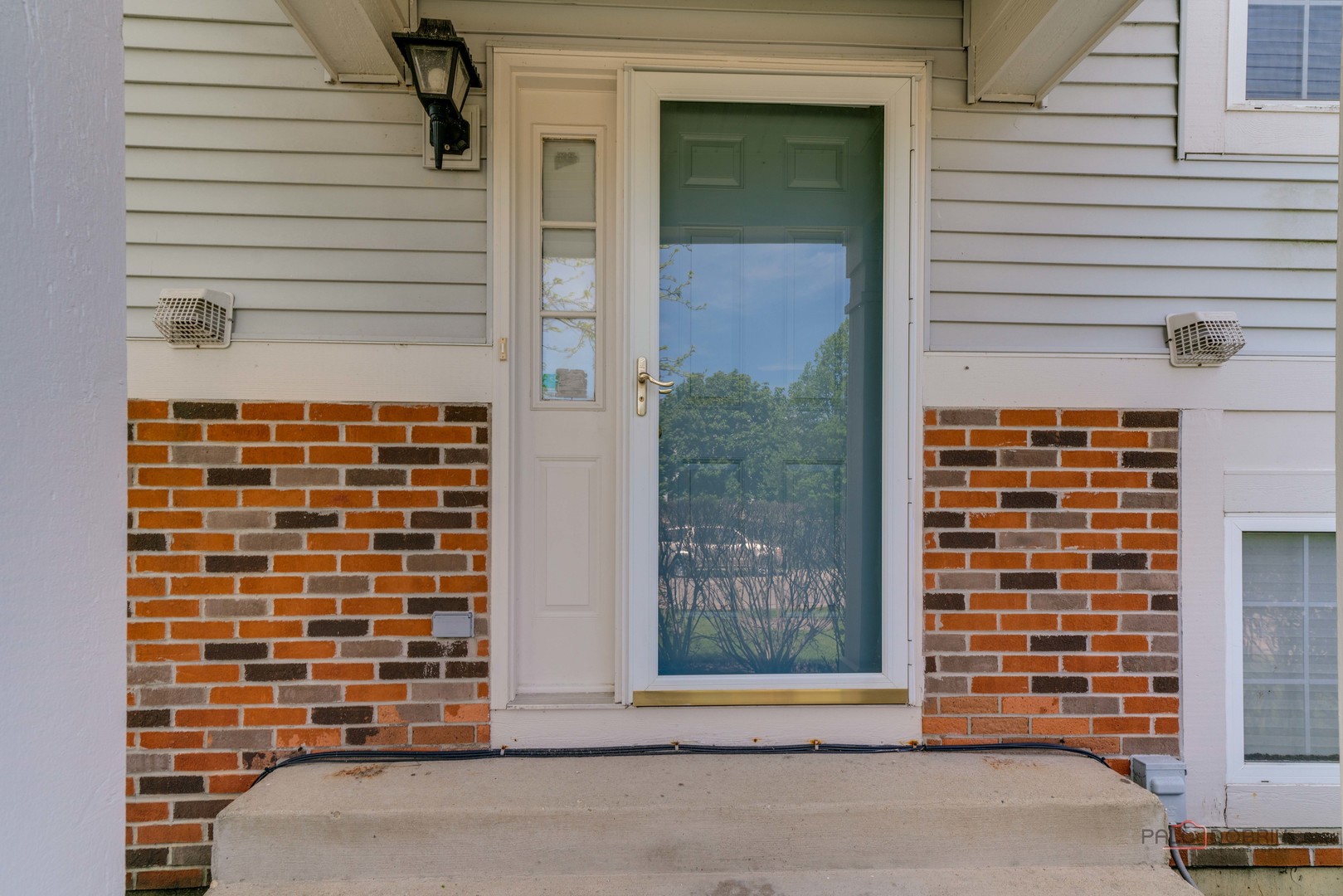 181 Holiday Lane