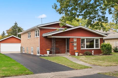 Photo of 10724 Lawler Avenue, Oak Lawn, IL 60453 (MLS # 12501866) Photo of 10724 Lawler Avenue, Oak Lawn, IL 60453 (MLS # 12501866)