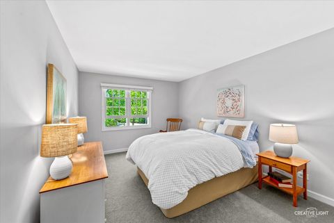 Tiny photo for 108 Waterside Place, Burr Ridge, IL 60527 (MLS # 12642069)