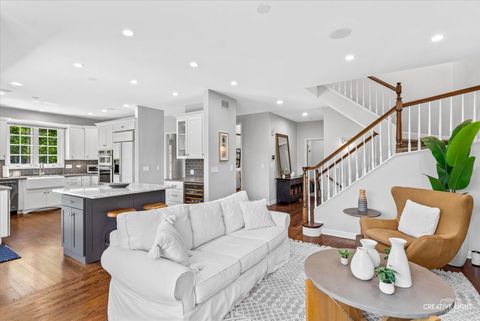 Tiny photo for 108 Waterside Place, Burr Ridge, IL 60527 (MLS # 12642069)