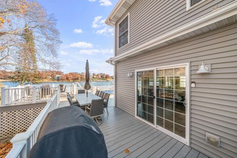 Tiny photo for 3 Holiday Drive, Lake Holiday, IL 60552 (MLS # 12532102)