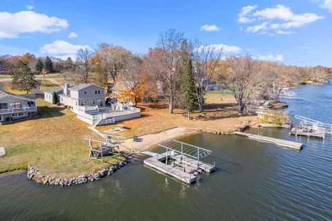 Tiny photo for 3 Holiday Drive, Lake Holiday, IL 60552 (MLS # 12532102)