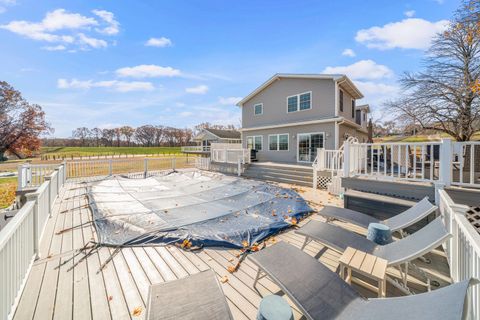 Tiny photo for 3 Holiday Drive, Lake Holiday, IL 60552 (MLS # 12532102)