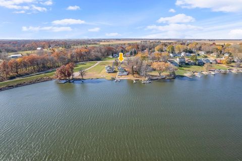 Tiny photo for 3 Holiday Drive, Lake Holiday, IL 60552 (MLS # 12532102)
