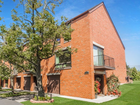 Photo of 3849 Appian Way, Glenview, IL 60025 (MLS # 12471712)
