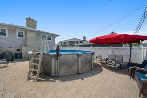 Tiny photo for 8426 W Betty Terrace, Niles, IL 60714 (MLS # 12514452)