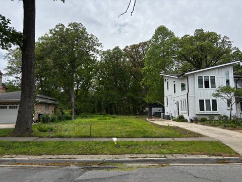 Photo of 910 N Brainard Avenue, La Grange Park, IL 60526 (MLS # 12579267)