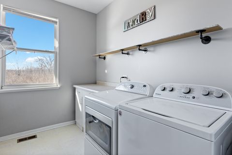 Tiny photo for 69 Telluride Court, Gilberts, IL 60136 (MLS # 12558987)