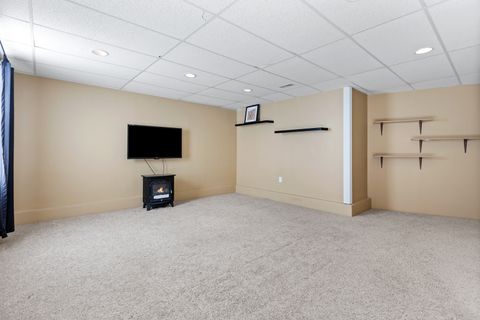 Tiny photo for 69 Telluride Court, Gilberts, IL 60136 (MLS # 12558987)