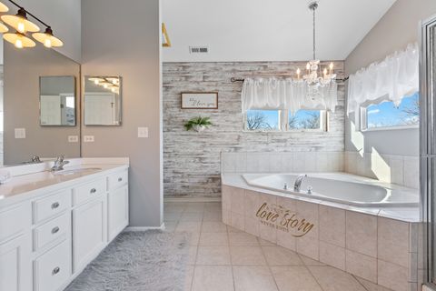 Tiny photo for 69 Telluride Court, Gilberts, IL 60136 (MLS # 12558987)