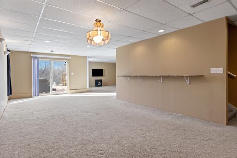 Tiny photo for 69 Telluride Court, Gilberts, IL 60136 (MLS # 12558987)