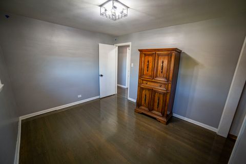 Tiny photo for 5543 W 83rd Street, Burbank, IL 60459 (MLS # 12522558)