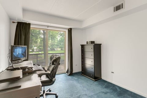 Tiny photo for 512 Redondo Drive #110, Downers Grove, IL 60516 (MLS # 12732560)