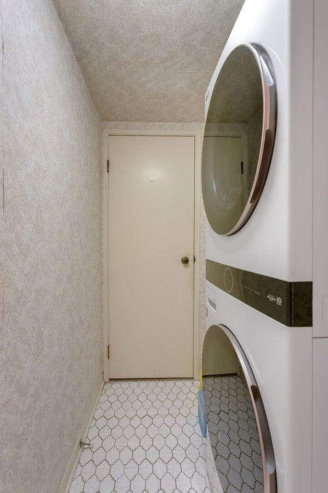 Tiny photo for 512 Redondo Drive #110, Downers Grove, IL 60516 (MLS # 12732560)