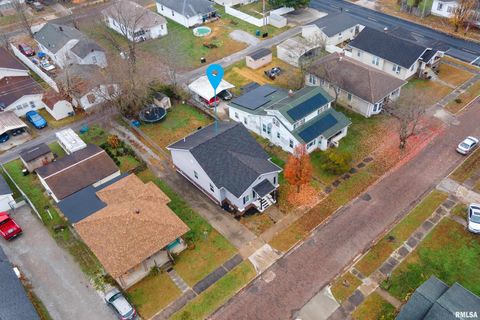 Tiny photo for 2018 CLARKE Street, Murphysboro, IL 62966 (MLS # EB460579)