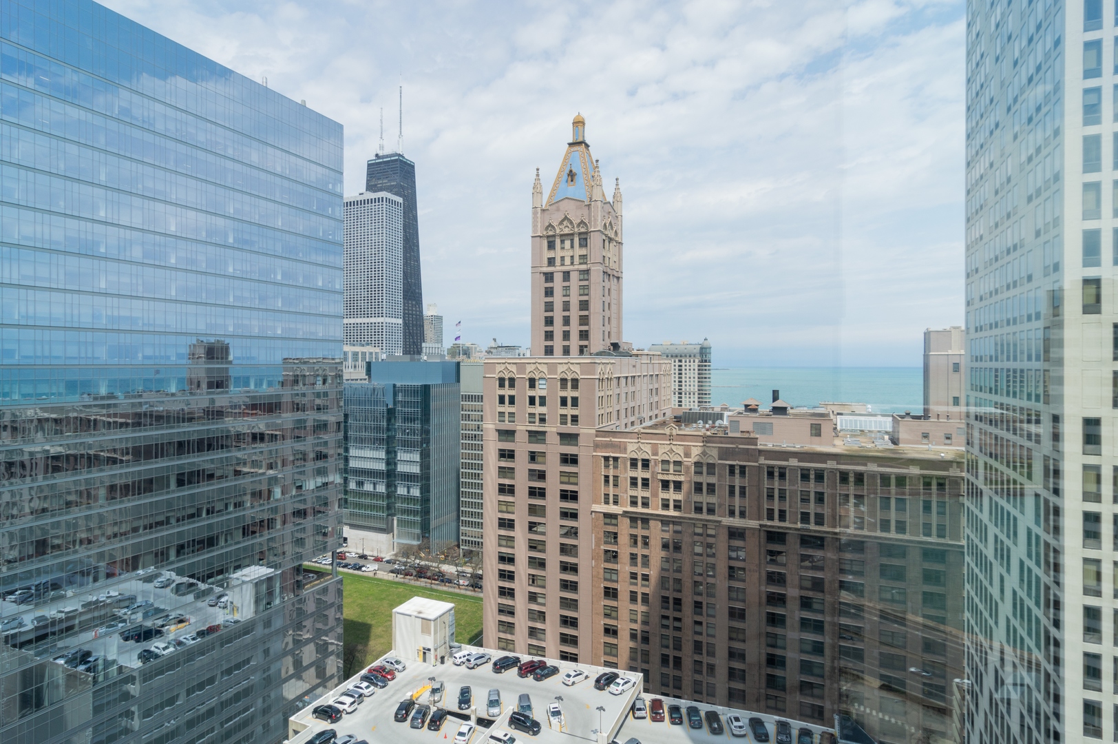 401 E Ontario Street 2807