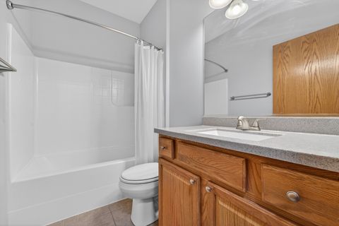 Tiny photo for 3624 Creekside Court, Winthrop Harbor, IL 60096 (MLS # 12631665)