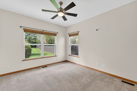 Tiny photo for 3624 Creekside Court, Winthrop Harbor, IL 60096 (MLS # 12631665)