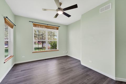 Tiny photo for 3624 Creekside Court, Winthrop Harbor, IL 60096 (MLS # 12631665)