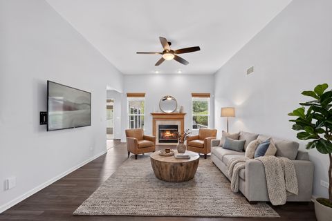 Tiny photo for 3624 Creekside Court, Winthrop Harbor, IL 60096 (MLS # 12631665)