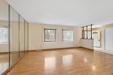 Tiny photo for 4921 Lakeshore Drive, Richton Park, IL 60471 (MLS # 12564476)