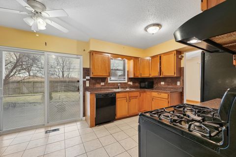 Tiny photo for 4921 Lakeshore Drive, Richton Park, IL 60471 (MLS # 12564476)