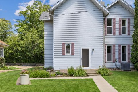 Tiny photo for 1208 7TH Street, Clinton, IA 52732 (MLS # 12685128)