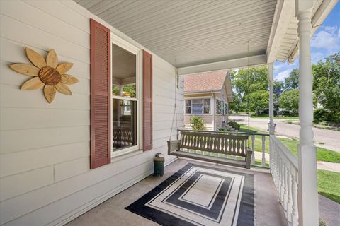 Tiny photo for 1208 7TH Street, Clinton, IA 52732 (MLS # 12685128)