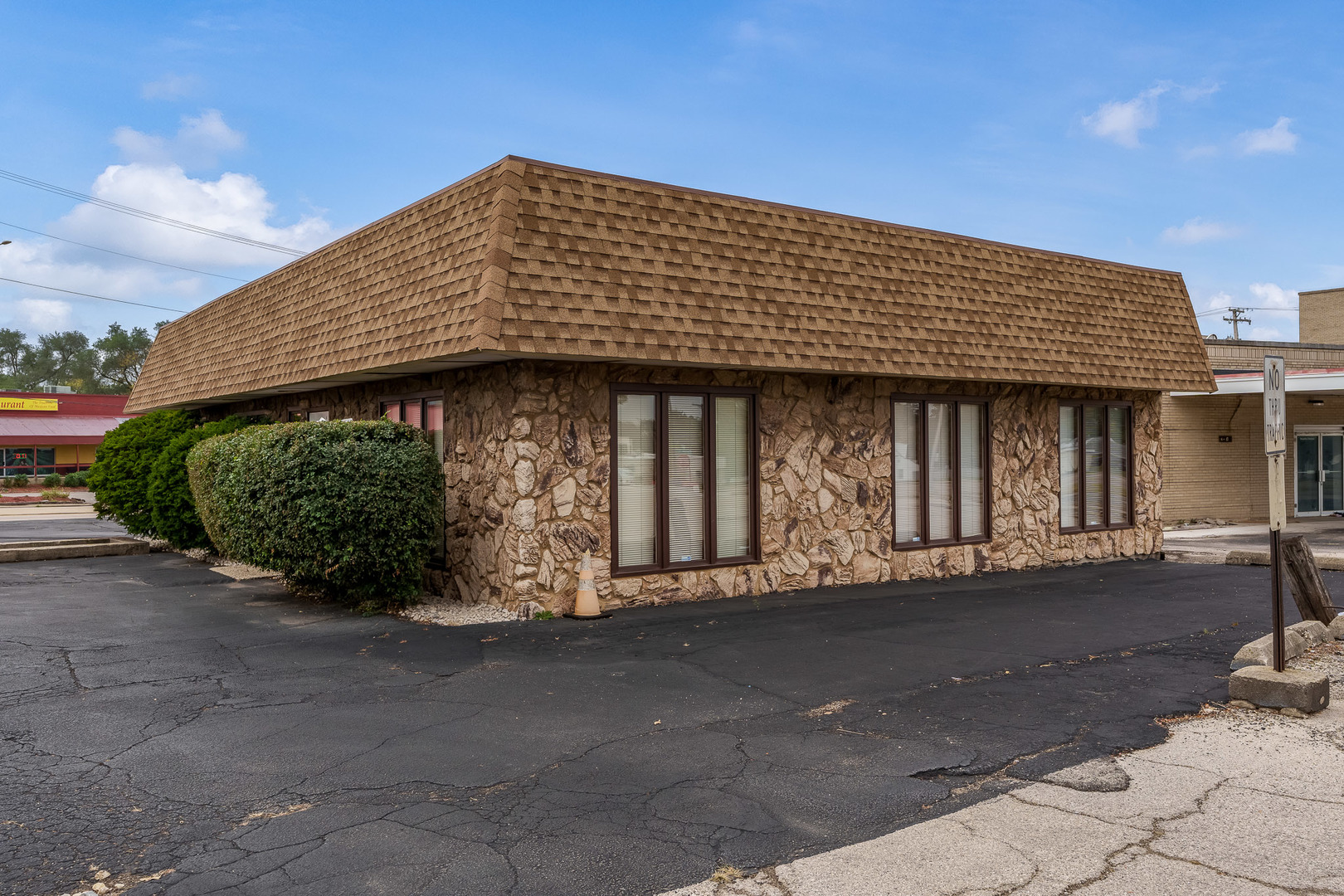 3926 BROADWAY