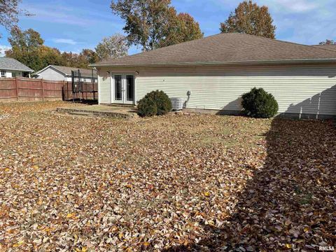 Tiny photo for 1204 BARBARA Lane, Marion, IL 62959 (MLS # QC4269276)