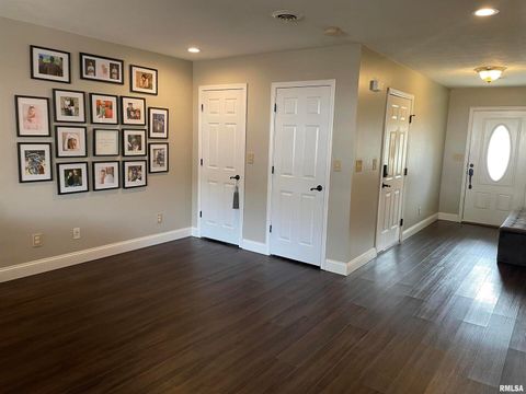 Tiny photo for 1204 BARBARA Lane, Marion, IL 62959 (MLS # QC4269276)