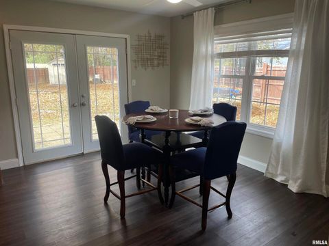 Tiny photo for 1204 BARBARA Lane, Marion, IL 62959 (MLS # QC4269276)