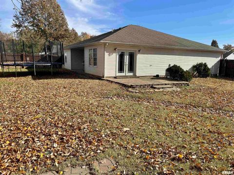 Tiny photo for 1204 BARBARA Lane, Marion, IL 62959 (MLS # QC4269276)