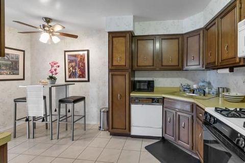 Tiny photo for 200 Lake Boulevard #455, Buffalo Grove, IL 60089 (MLS # 12498766)