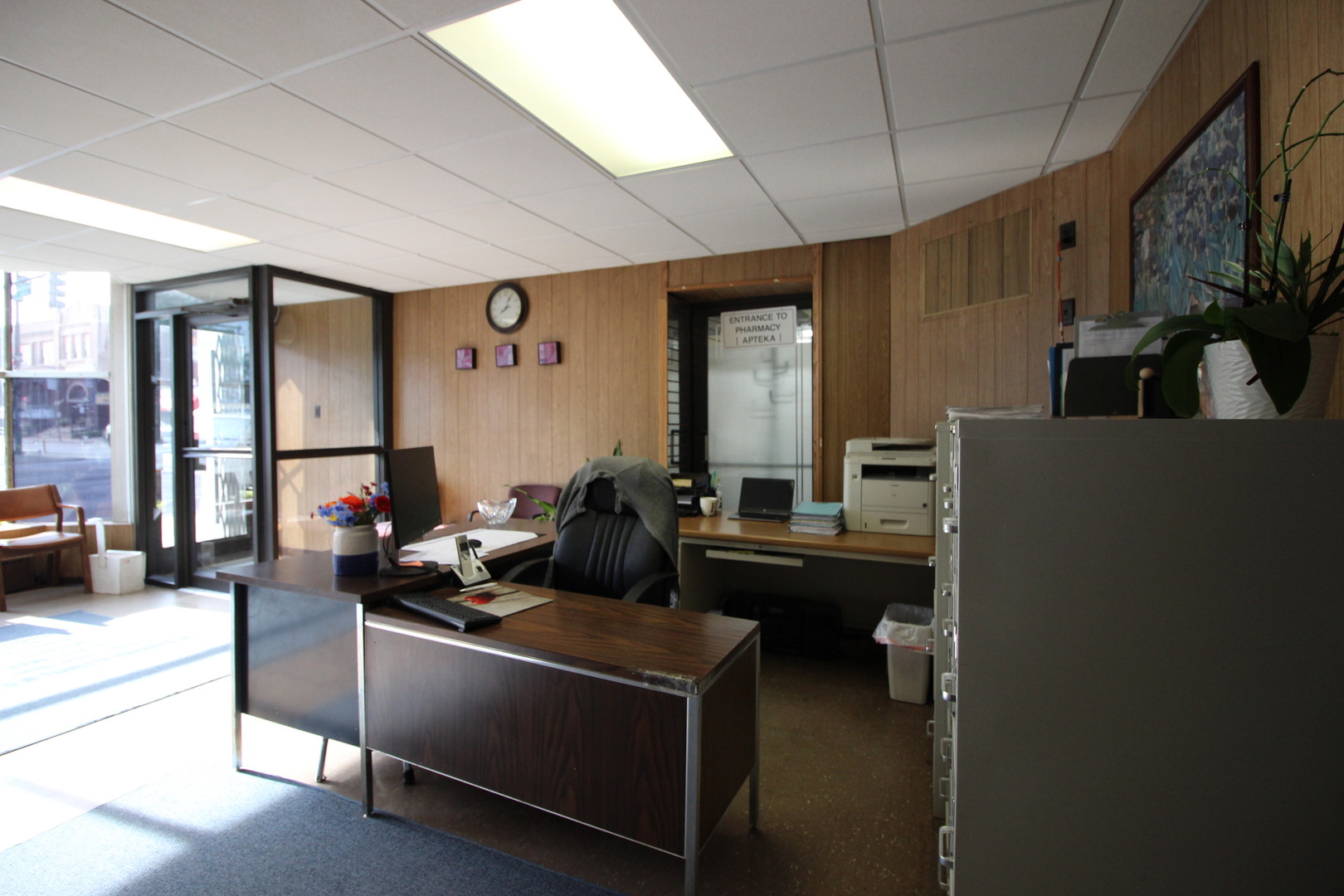 1000 N Western Avenue