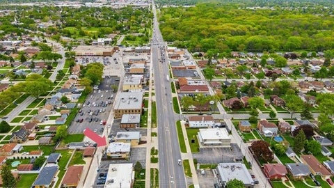Tiny photo for 10550 W Cermak Road, Westchester, IL 60154 (MLS # 12632302)