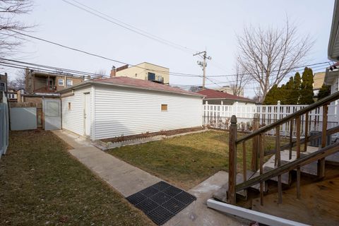 Tiny photo for 6430 N maplewood Street, Chicago, IL 60645 (MLS # 12576146)