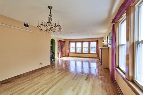 Tiny photo for 6430 N maplewood Street, Chicago, IL 60645 (MLS # 12576146)