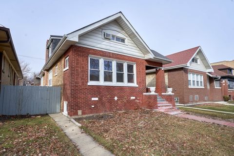 6430 N maplewood Street Chicago IL 60645