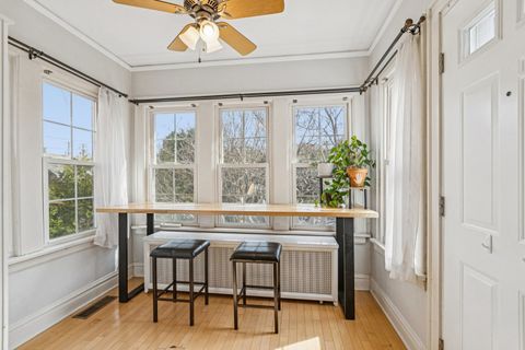 Tiny photo for 1220 N Oak Park Avenue, Oak Park, IL 60302 (MLS # 12601035)