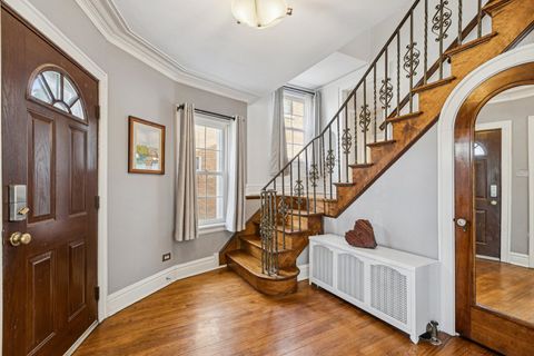 Tiny photo for 1220 N Oak Park Avenue, Oak Park, IL 60302 (MLS # 12601035)