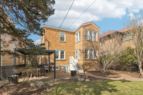 Tiny photo for 1220 N Oak Park Avenue, Oak Park, IL 60302 (MLS # 12601035)