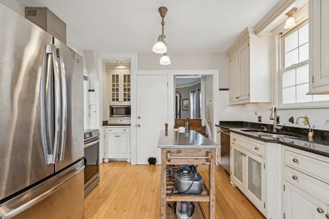 Tiny photo for 1220 N Oak Park Avenue, Oak Park, IL 60302 (MLS # 12601035)