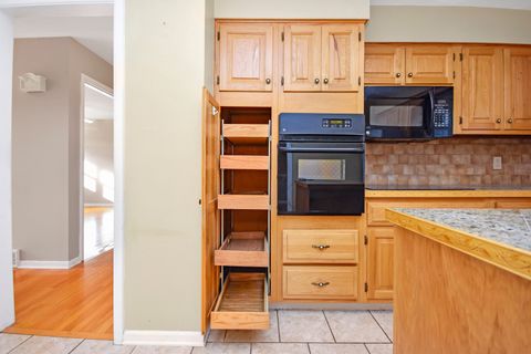 Tiny photo for 6308 N Imperial Drive, Peoria, IL 61614 (MLS # 12509168)